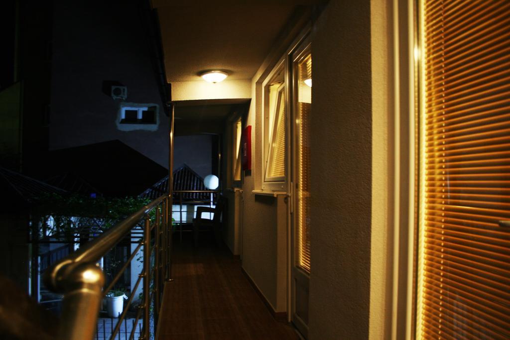 Hostel Mak ซาราเยโว ภายนอก รูปภาพ